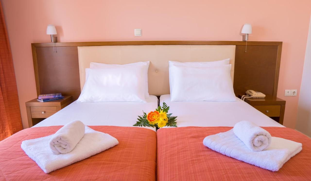 Palatino Hotel Ліксурі Екстер'єр фото