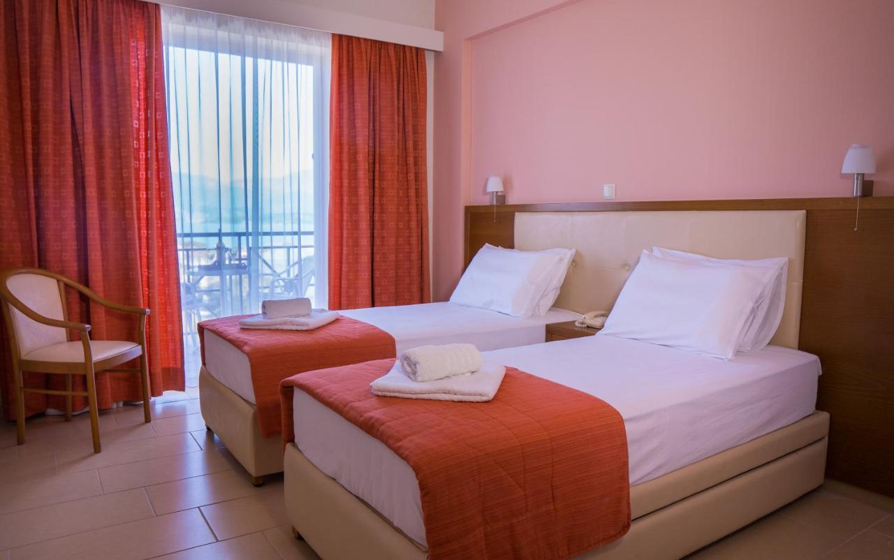 Palatino Hotel Ліксурі Екстер'єр фото