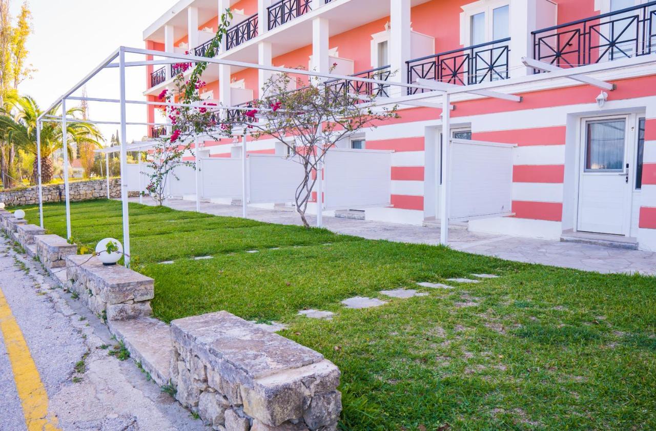Palatino Hotel Ліксурі Екстер'єр фото